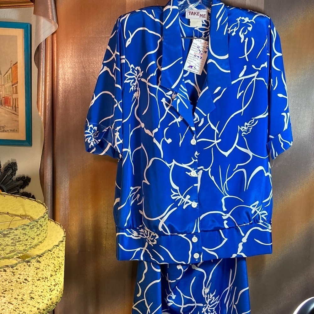 Vintage 90’s 2 piece blue polyester‎ dress set. 42” chest 30” waist 135